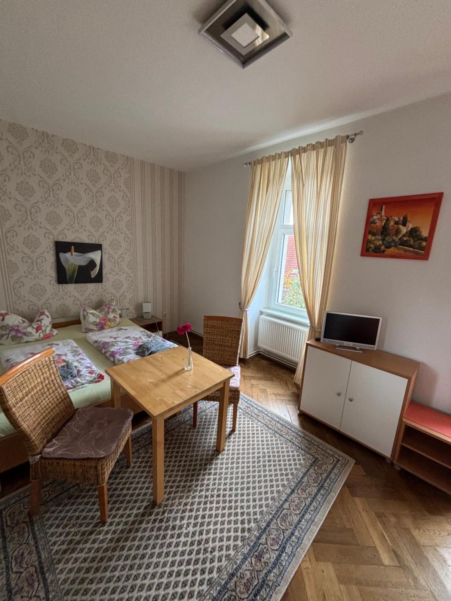Pension Gutshaus Halle  Esterno foto